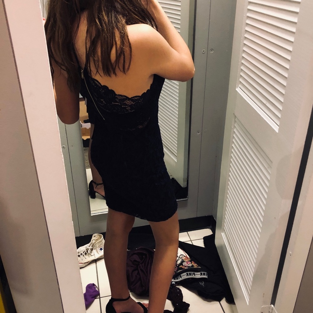 Short navy blue dress size 4 very cute sparkly